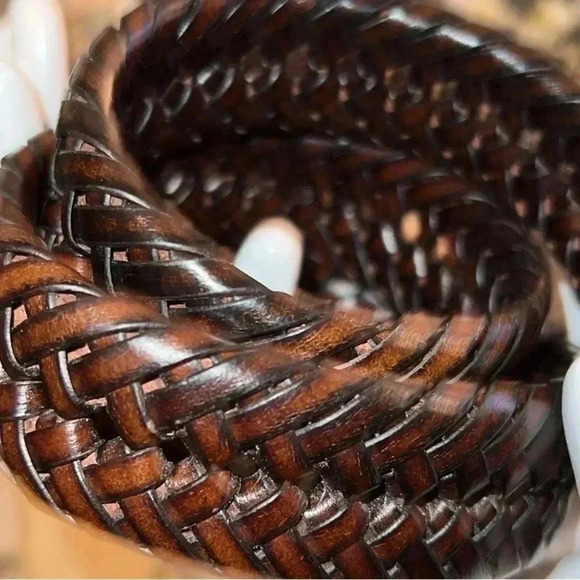 Men’s Dark Brown Vegan Leather Braided Belt with Gold Horseshoe Buckle - Picture 10 of 14